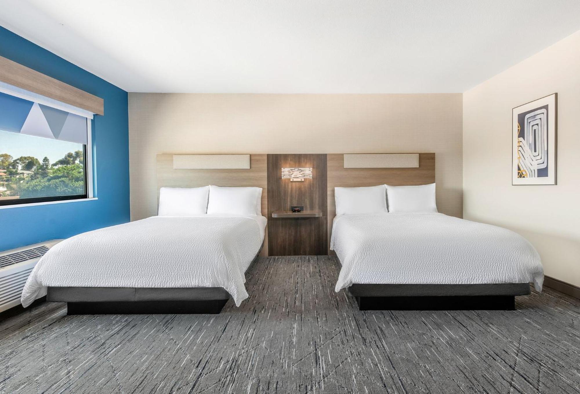 Holiday Inn Express San Diego South - National City By Ihg Екстериор снимка