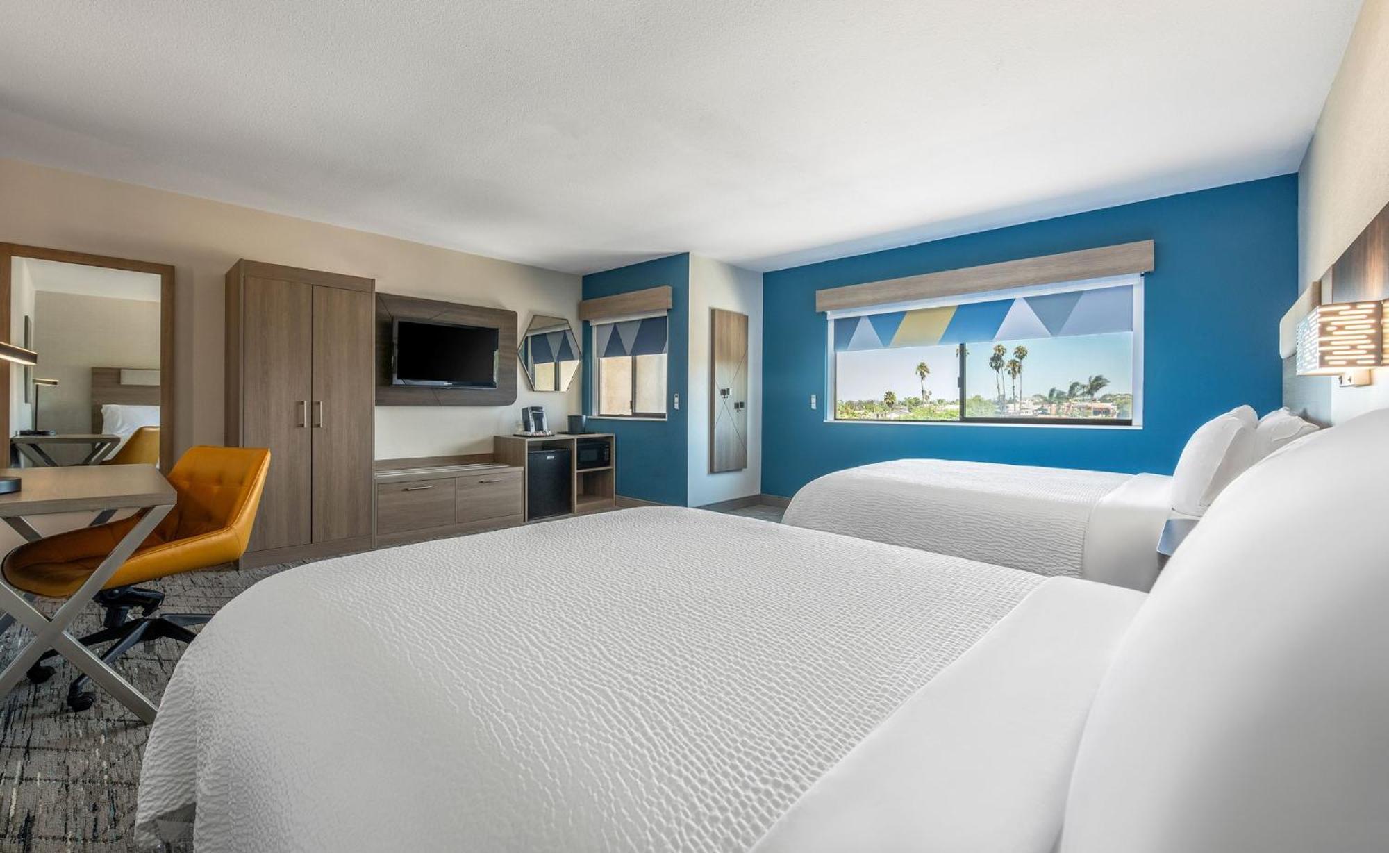 Holiday Inn Express San Diego South - National City By Ihg Екстериор снимка
