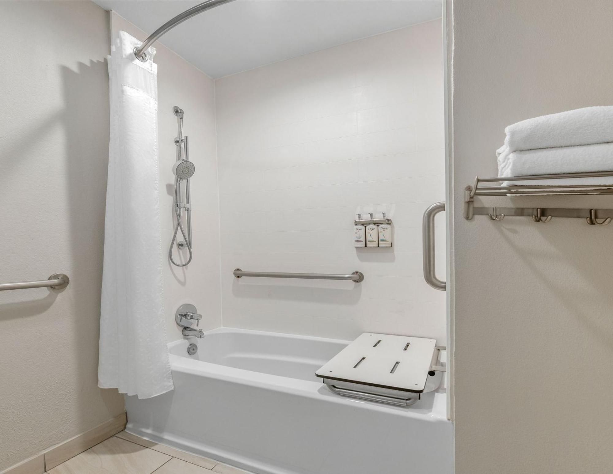 Holiday Inn Express San Diego South - National City By Ihg Екстериор снимка