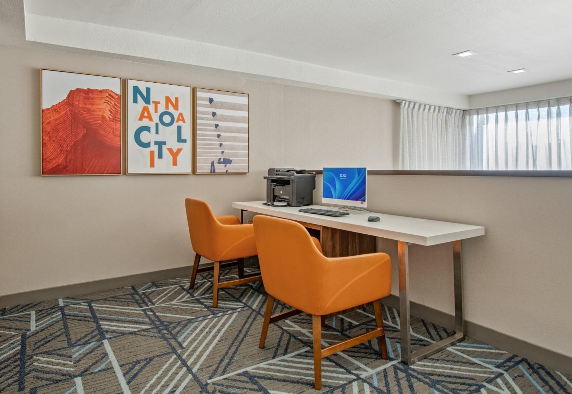 Holiday Inn Express San Diego South - National City By Ihg Екстериор снимка